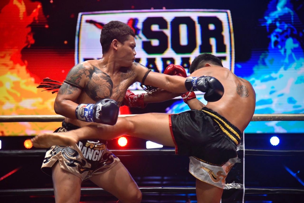 Sor.Dechapant fighter competing in professional Muay Thai bout